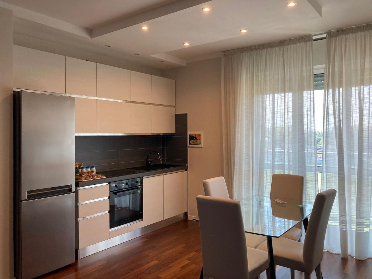 Achille Apartment Milaan Buitenkant foto